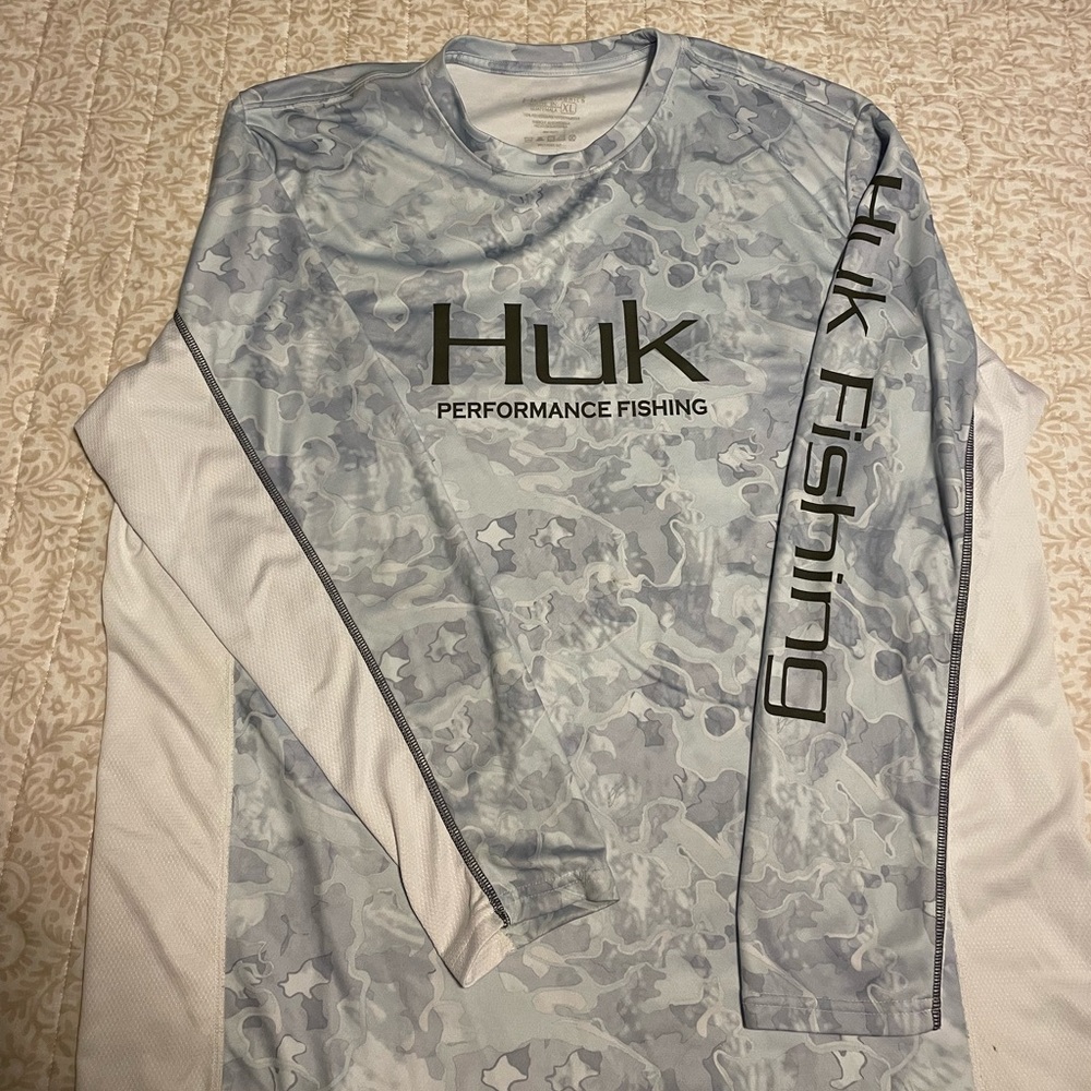 MENS HUK fishing Shirt